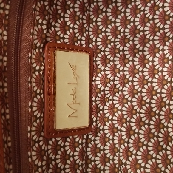 Moda Luxe Wristlet Bag - Picture 6 of 8